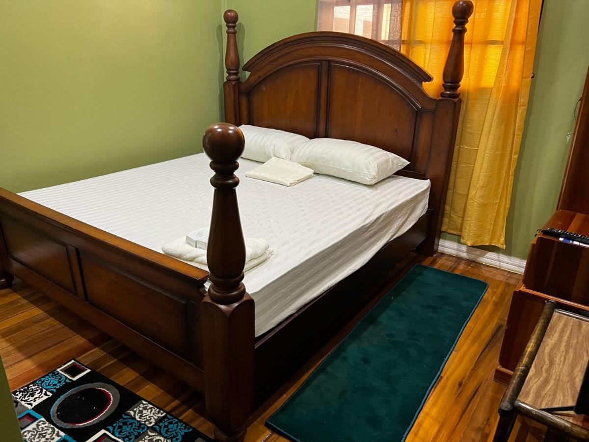 Hollywood Guesthouse Georgetown Eksteriør billede